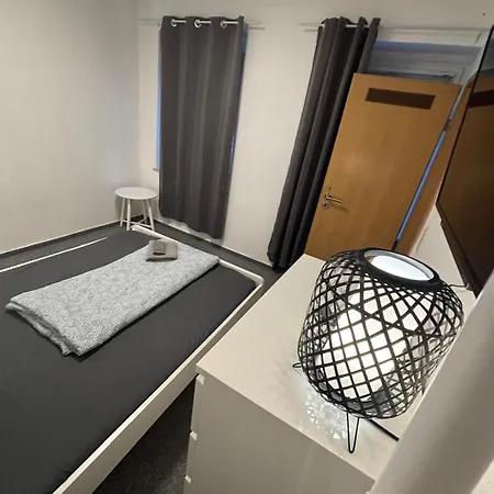 Einfache Gaestezimmer In Der Wuerzburger Innenstadt Rum i privatbostad Würzburg