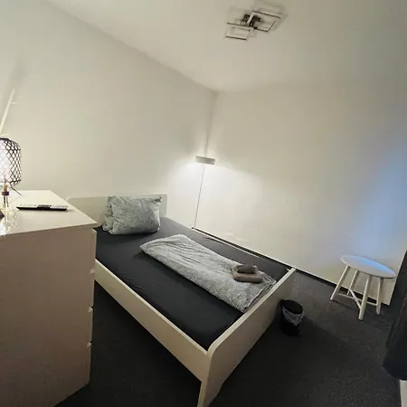 Einfache Gaestezimmer In Der Wuerzburger Innenstadt Privat bolig *